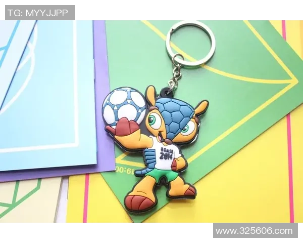 足球明星背包挂件的独特名称揭秘与收藏价值分析