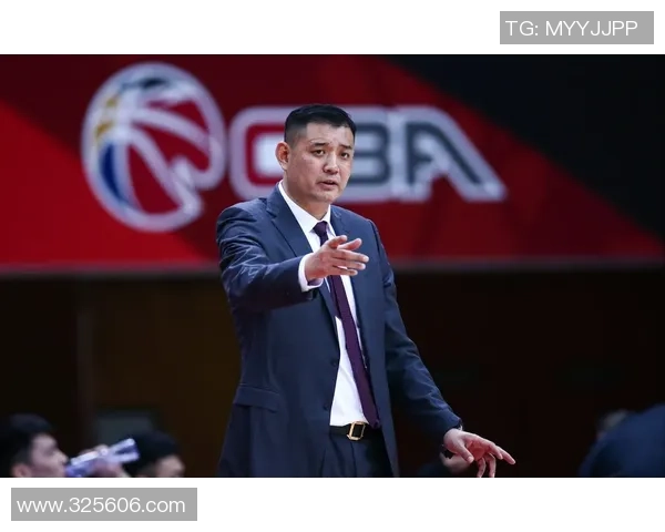 赛后复盘：杭州足球队与重庆足球队的战术意识与表现分析